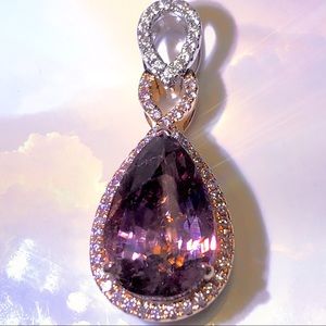 New to the gem world- but already unavailable;  Meet the Plum Diaspore!
